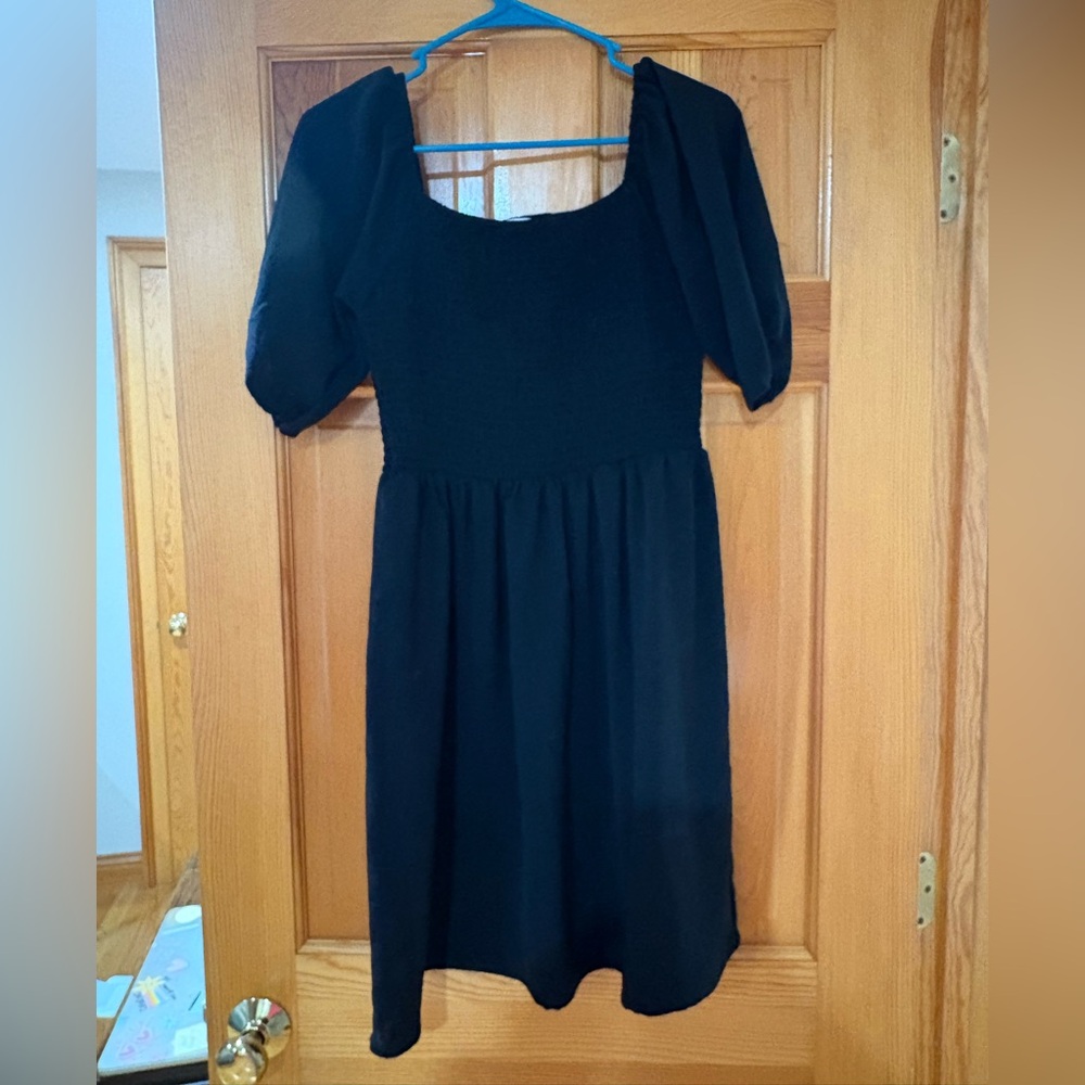 Elegant Black Long Sleeve Dress